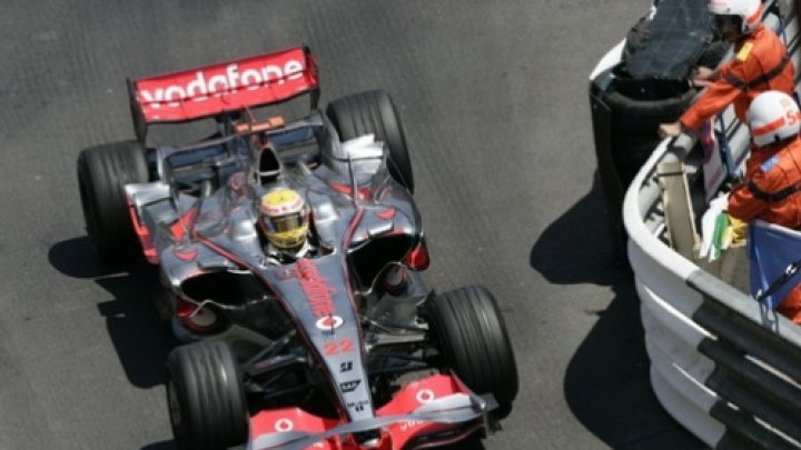 Hamilton, Lewis