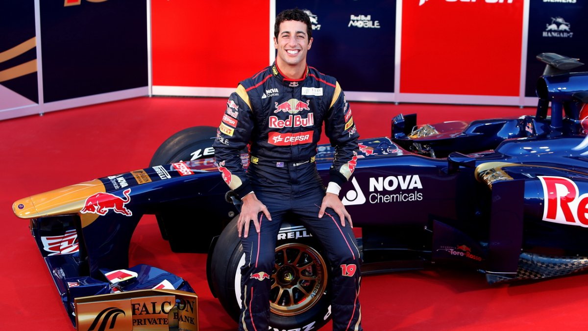 toro rosso str8