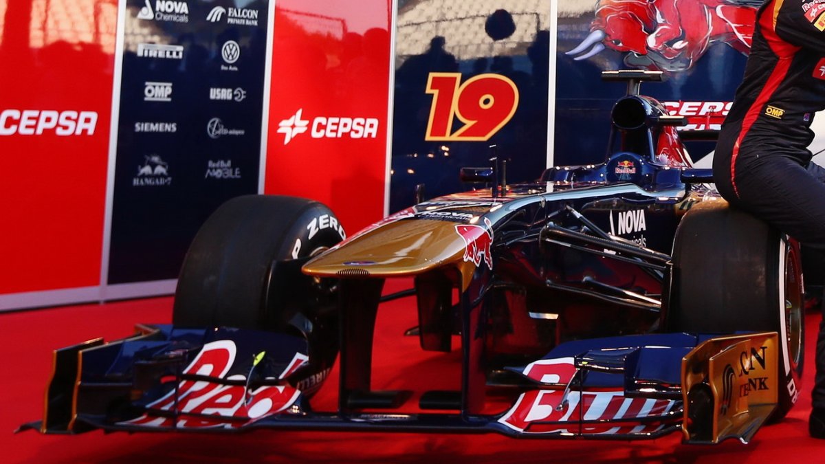 toro rosso str8