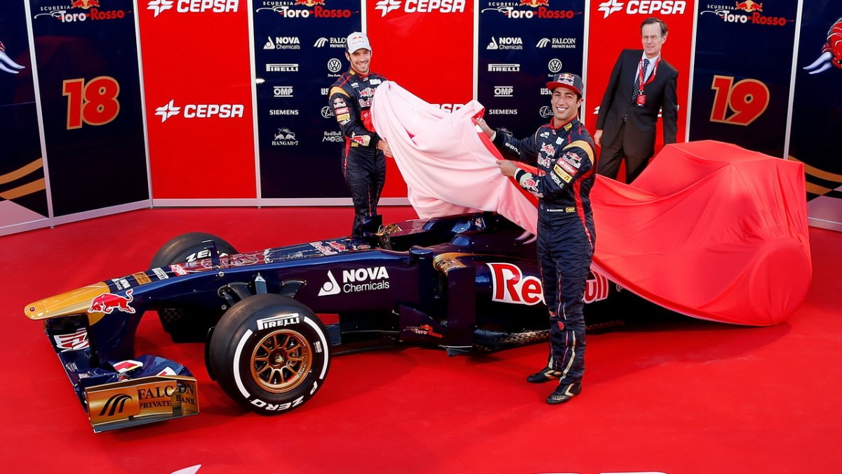toro rosso str8