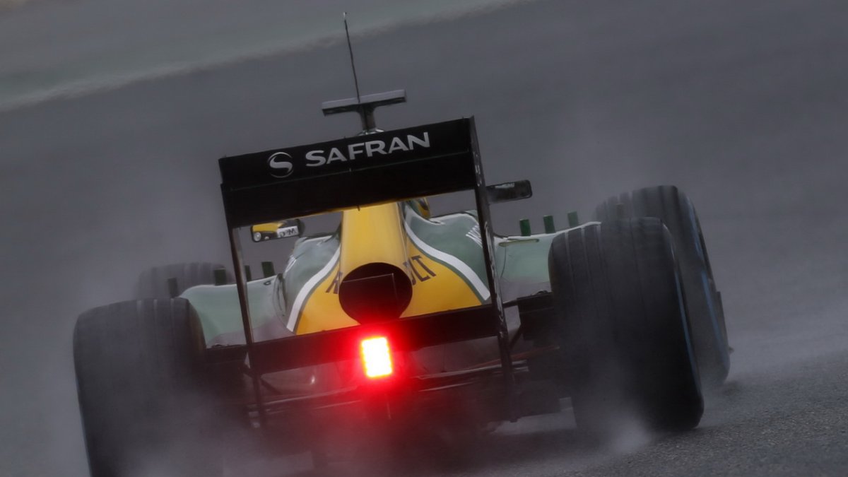 Caterham CT03