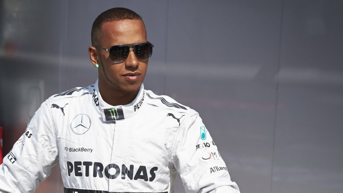 Hamilton, Lewis