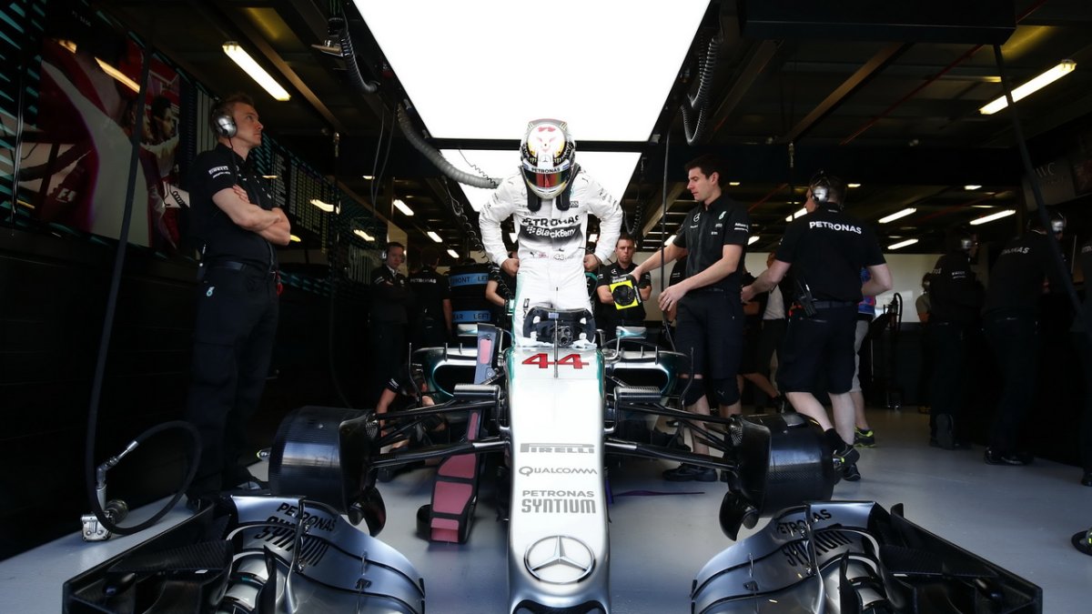 Hamilton, Lewis