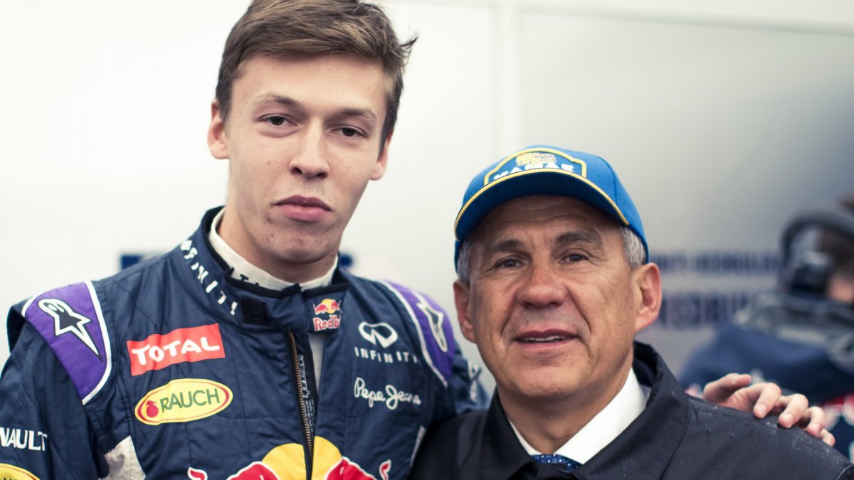 Daniil Kvjat při roadshow v Kazani
