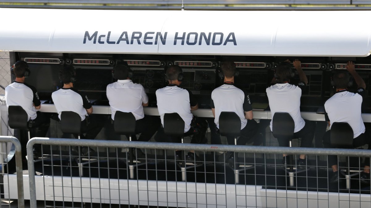 Pitwall týmu McLaren Honda, GP Itálie (Monza)