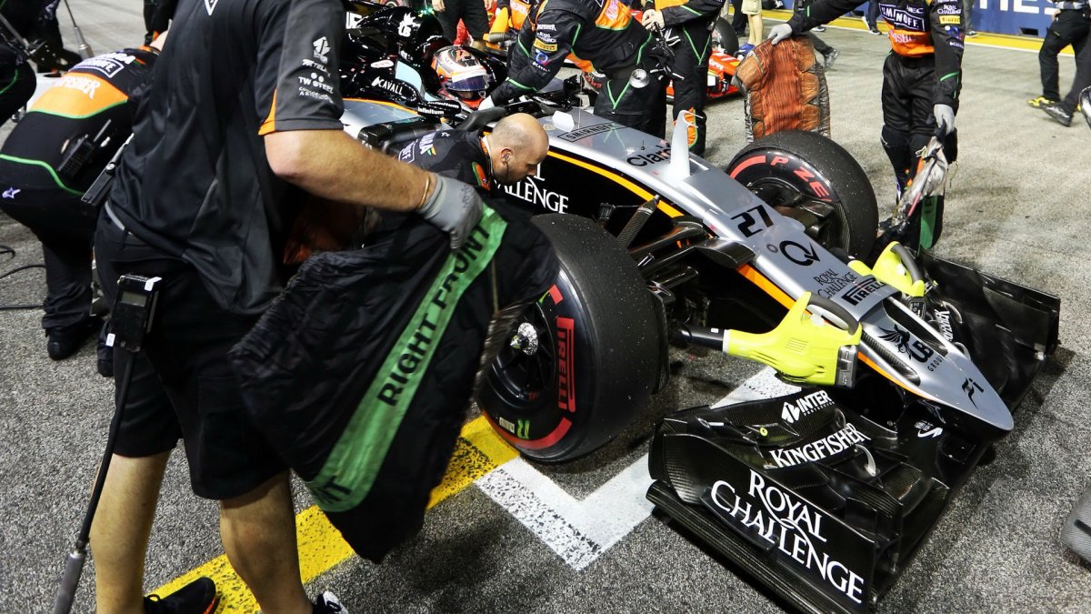 Nico Hülkenberg na startovním roštu, GP Singapuru (Singapur)