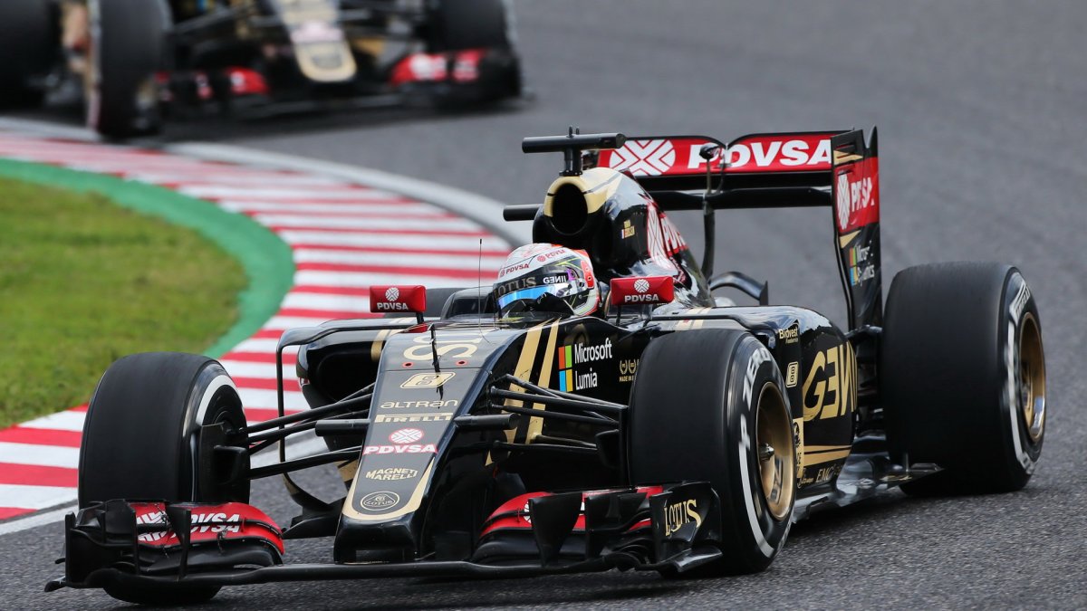 Romain Grosjean v Suzuce