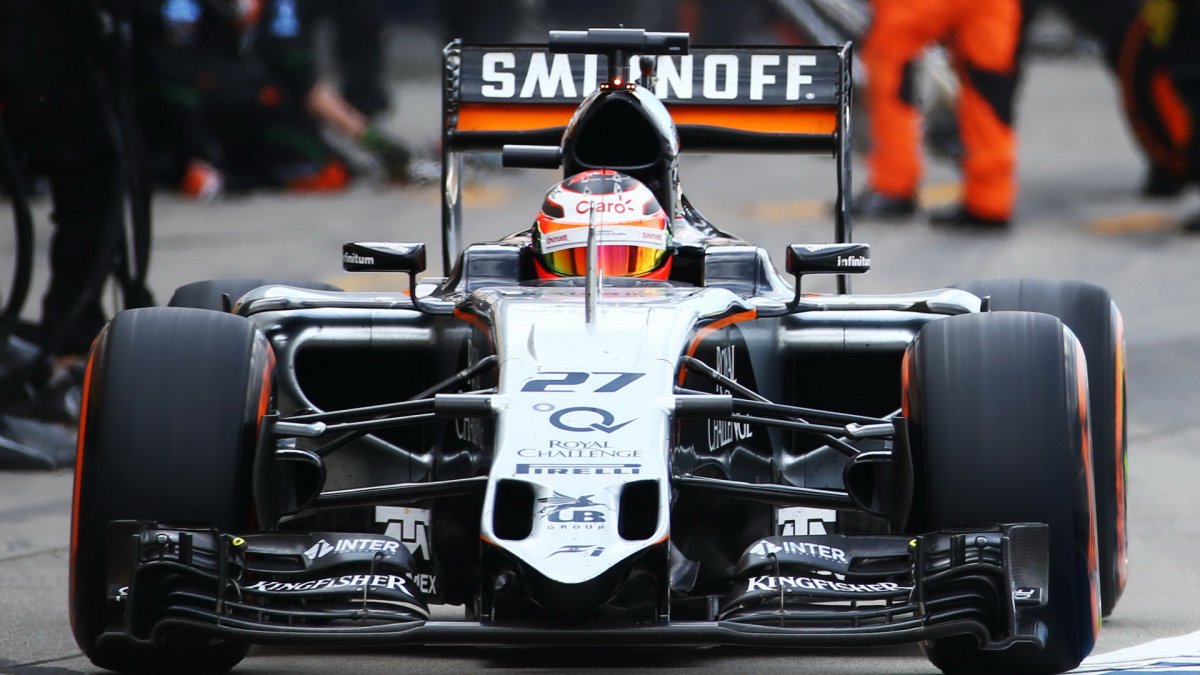 Nico Hülkenberg v Suzuce