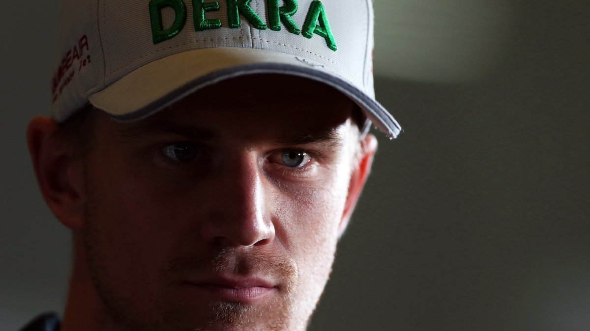 Nico Hülkenberg v Suzuce