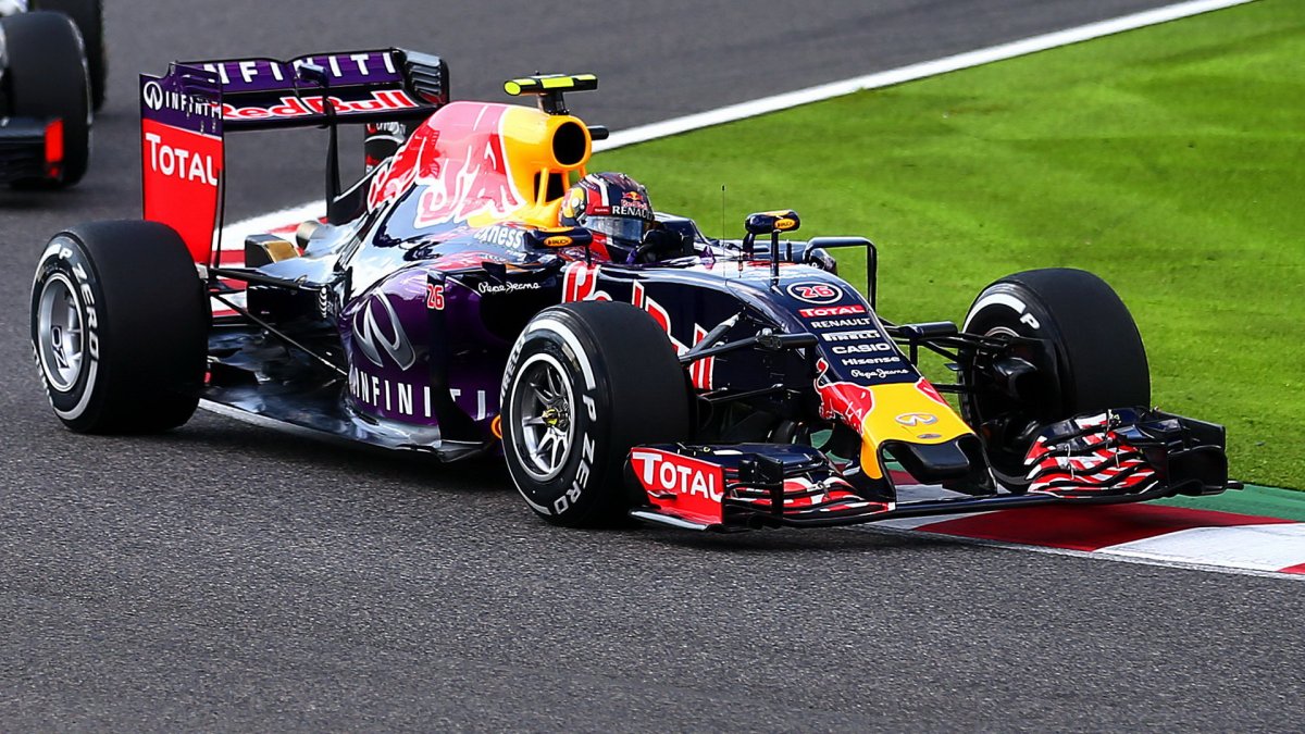 Daniil Kvjat v Suzuce