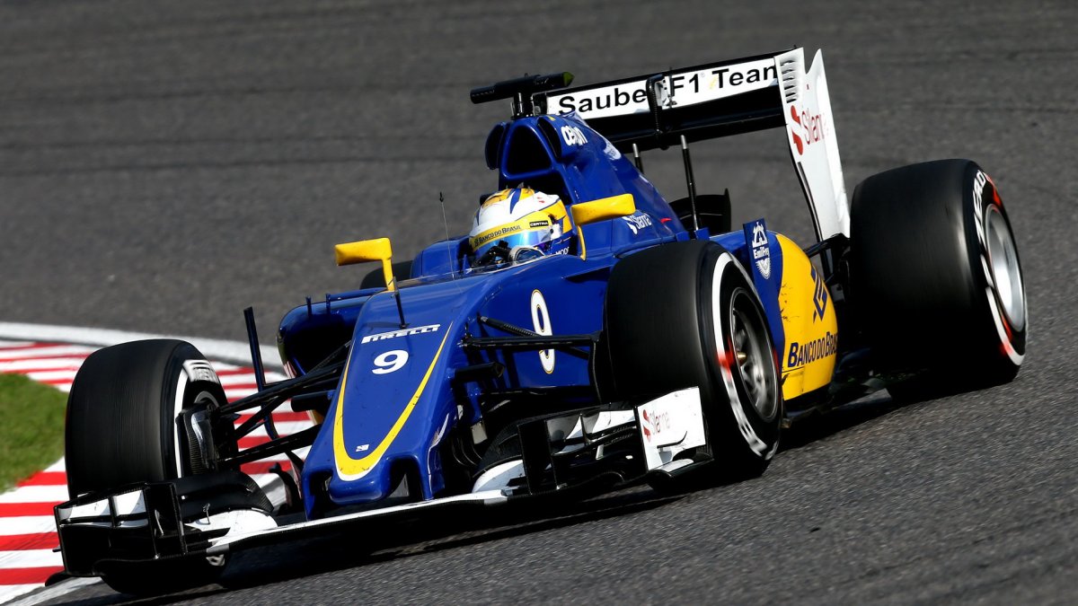 Marcus Ericsson v Suzuce