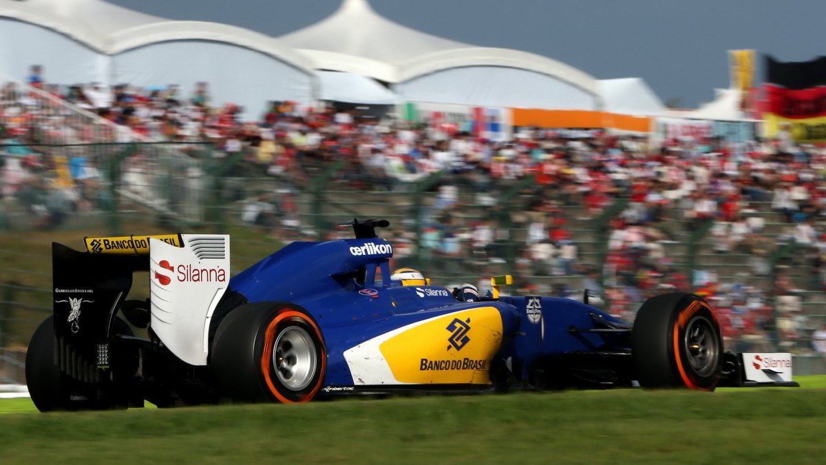 Marcus Ericsson v Suzuce