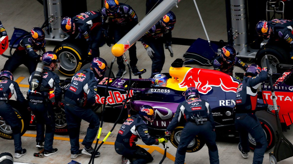 Daniel Ricciardo v boxech v Soči