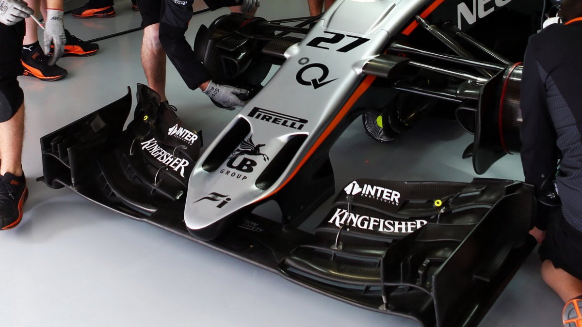 Přední křídlo vozu Force India VJM08 - Mercedes v Soči
