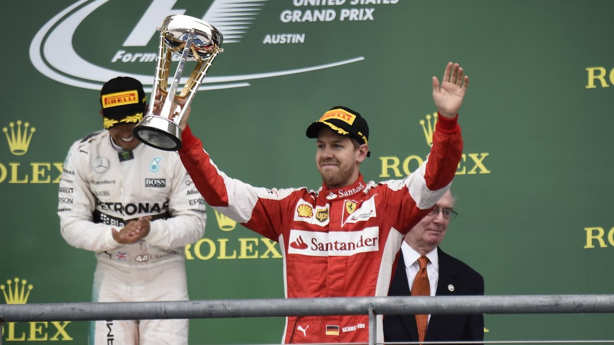 Sebastian Vettel na pódiu v Austinu