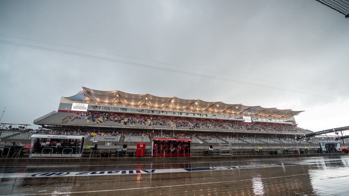 Morká Pitlane v Austinu