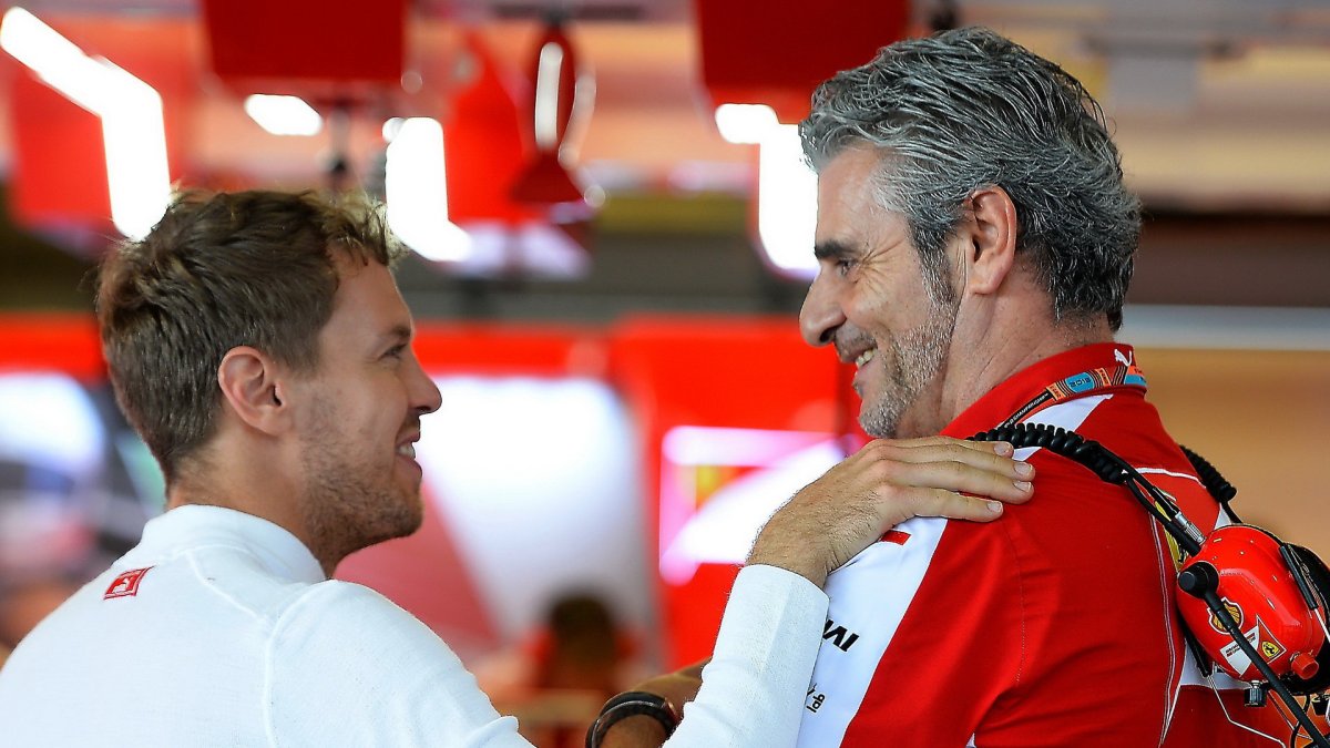 Sebastian Vettel a Maurizio Arrivabene v Austinu