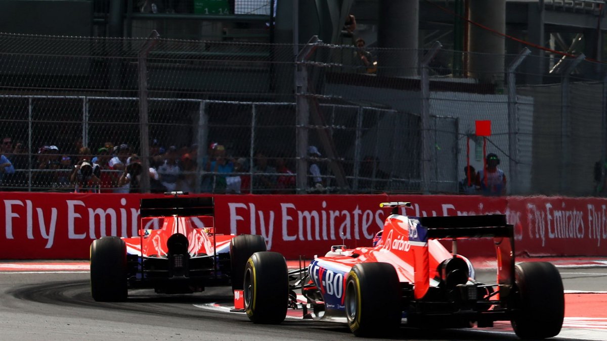 Alexander Rossi a Will Stevens v Mexiku