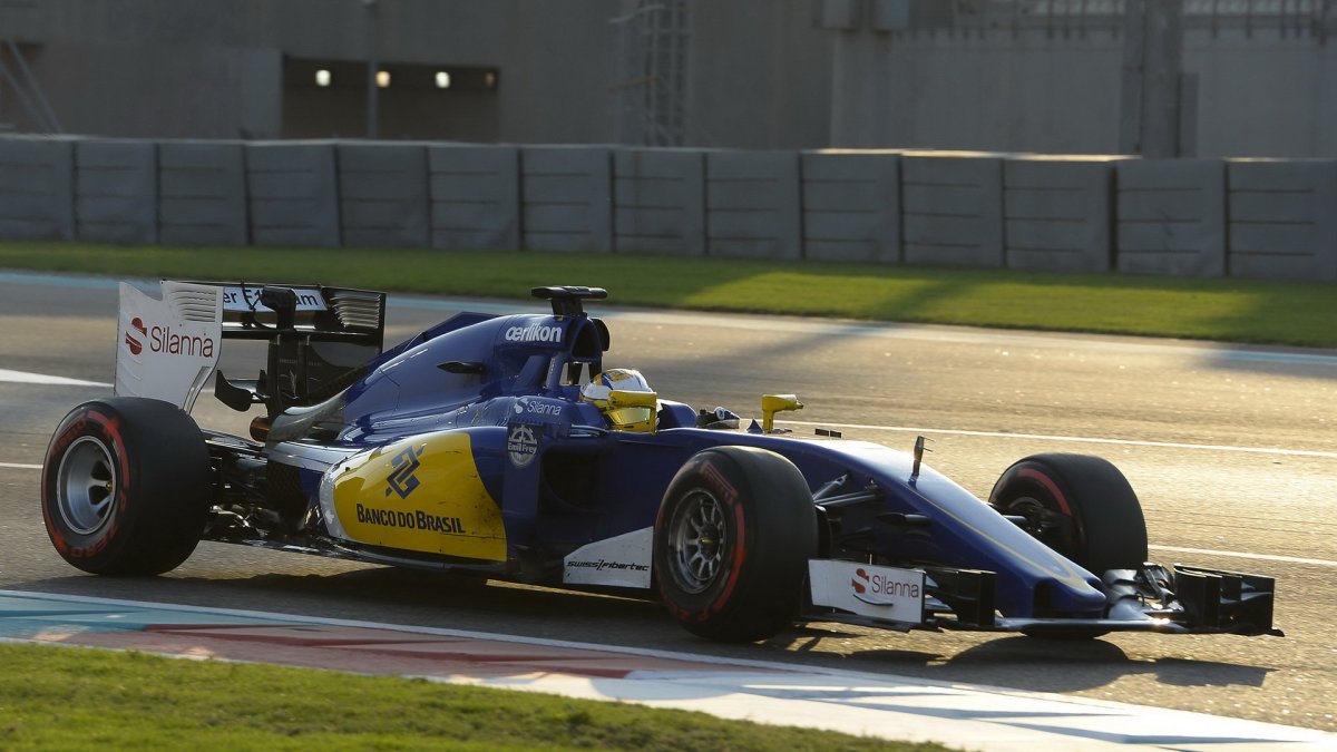 Marcus Ericsson při Pirelli testech v Abú Zabí