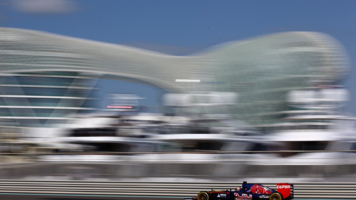 Max Verstappen v Abú Zabí