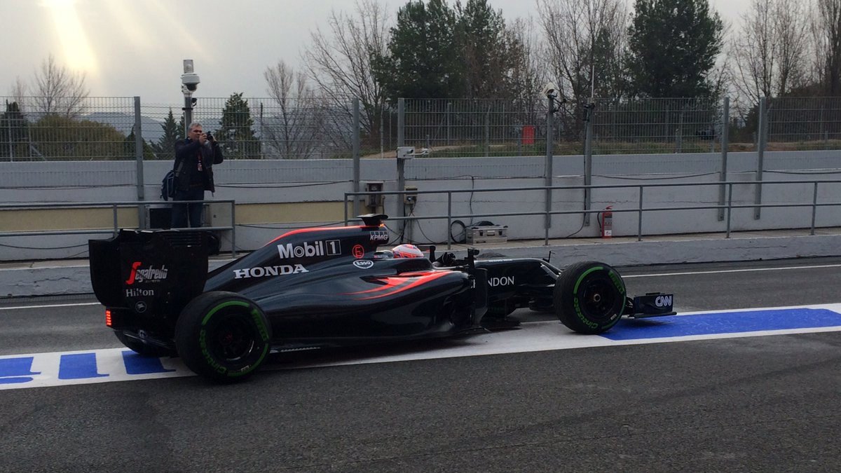 Jenson Button s McLarenem MP4-31
