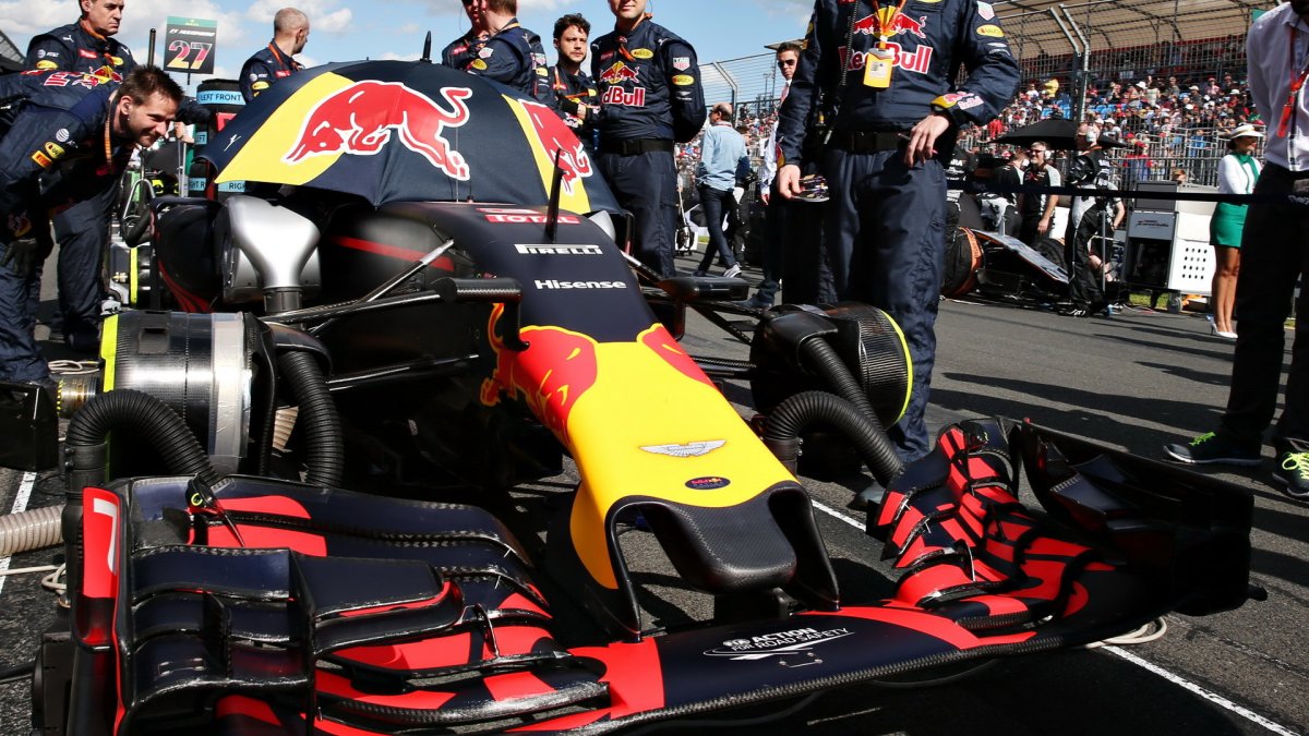 Přední křídlo vozu Red Bull  v Melbourne