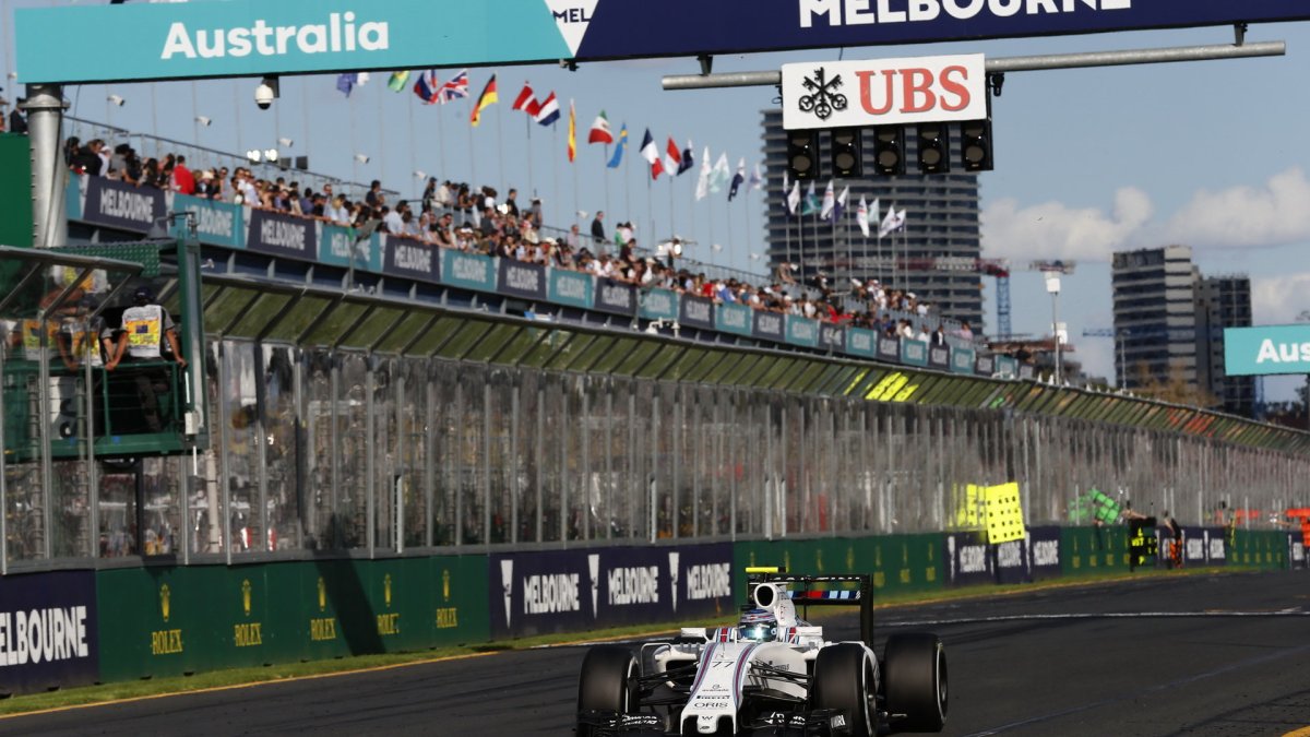 Valtteri Bottas při závodě v Melbourne