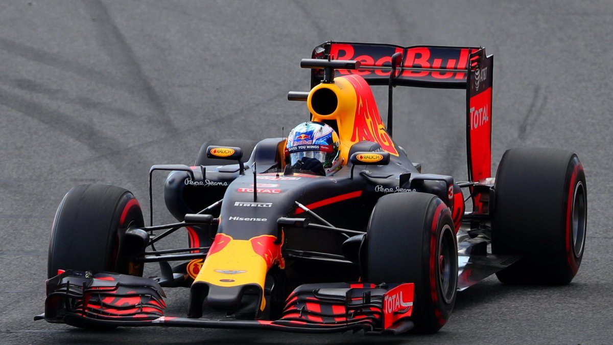Daniel Ricciardo při závodě v Melbourne