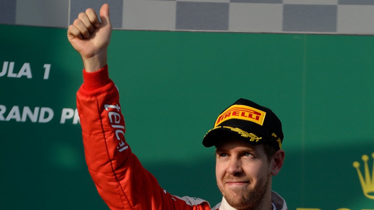 Sebastian Vettel na pódiu v Melbourne