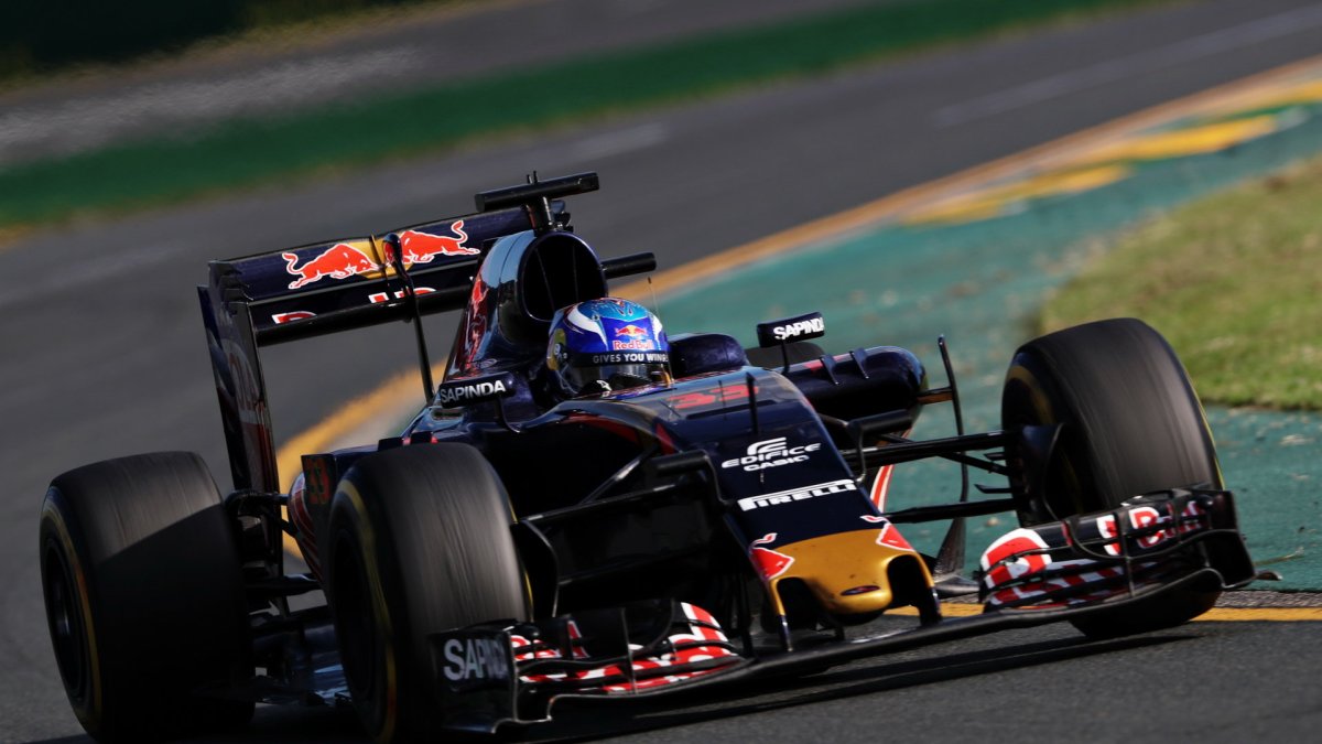 Max Verstappen při závodě v Melbourne