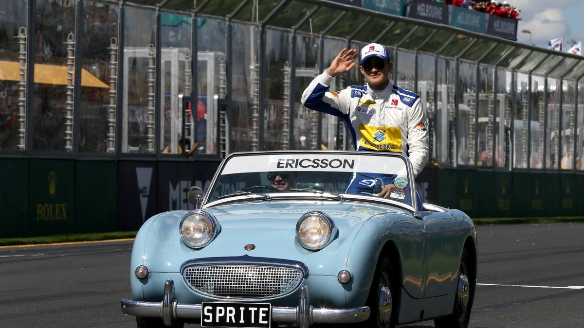 Marcus Ericsson při předstartovní prezentaci v Melbourne
