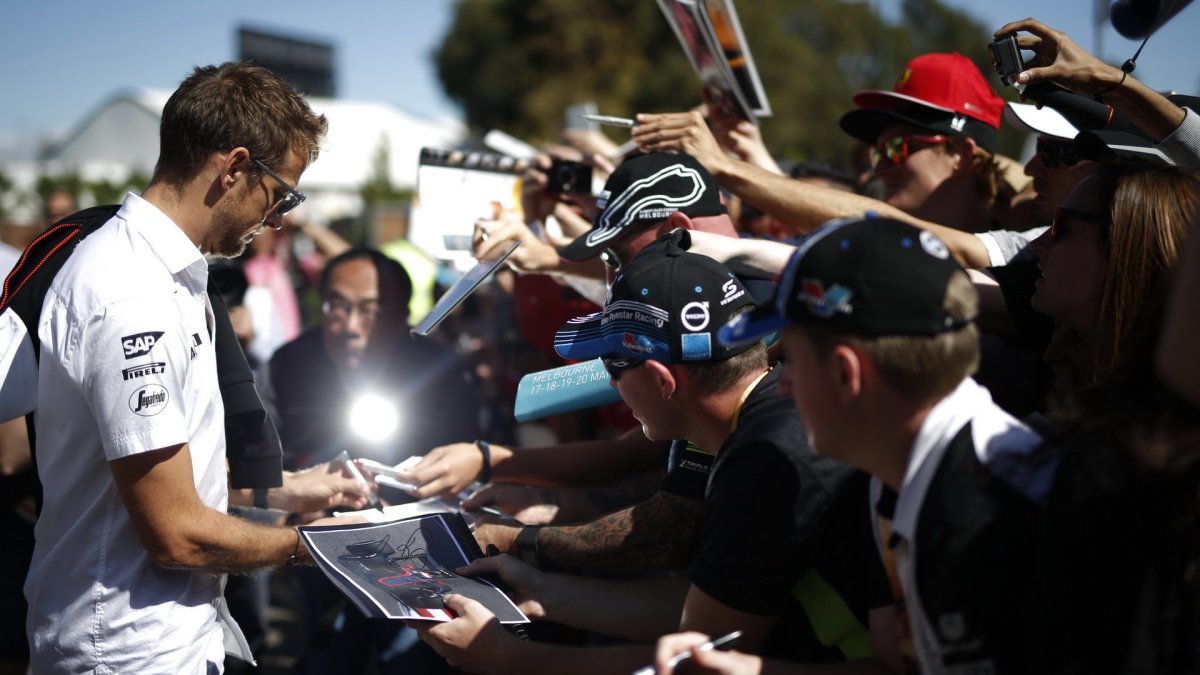 Jenson Button při autogramiádě v Melbourne