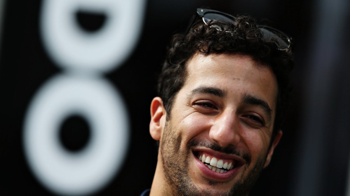 Daniel Ricciardo v Melbourne