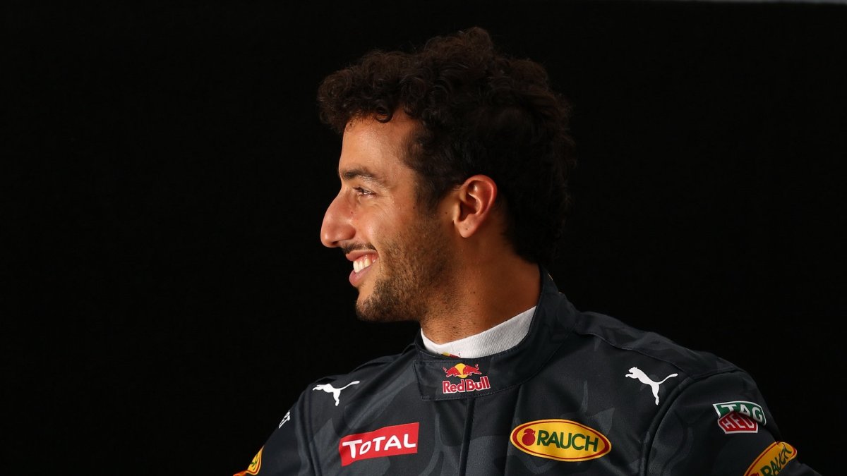 Daniel Ricciardo v Melbourne
