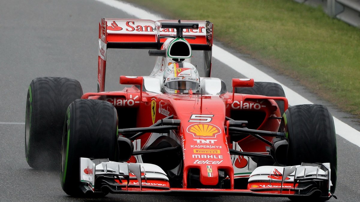 Sebastian Vettel v kvalifikaci v Číně