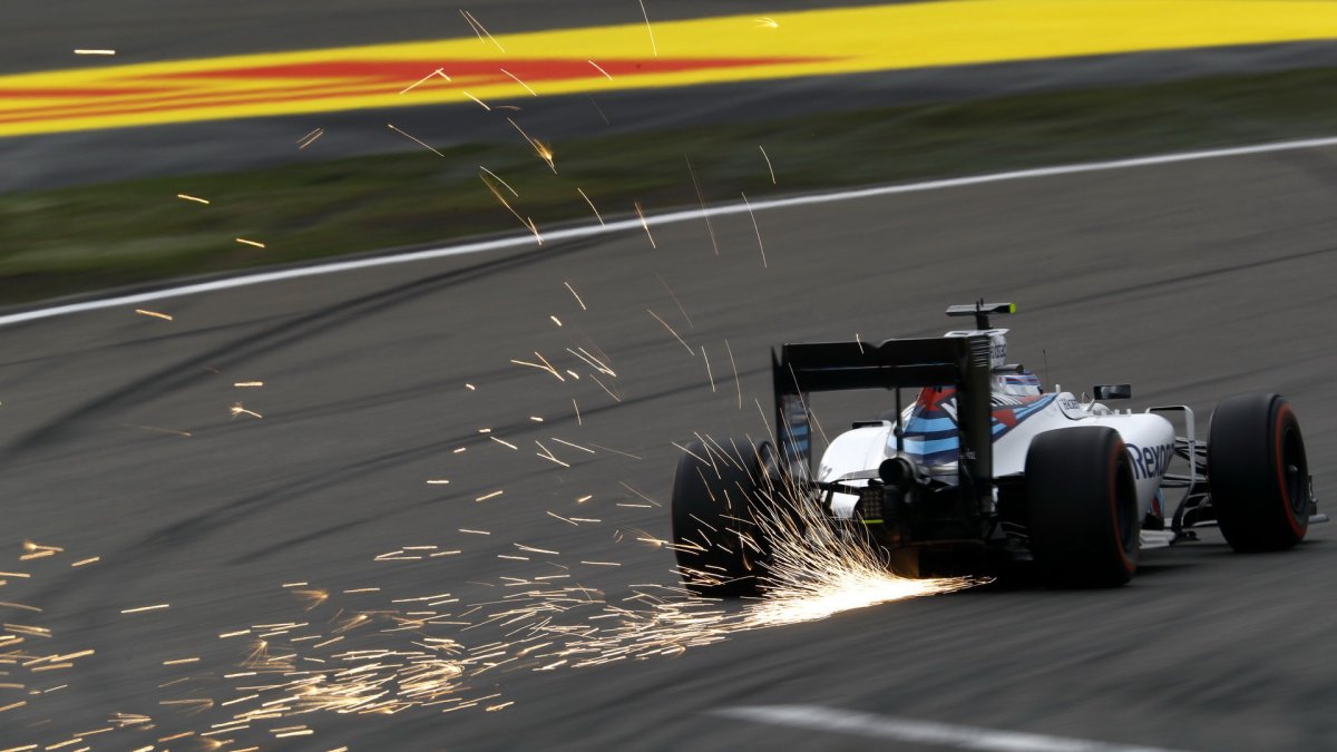 Valtteri Bottas jiskří v kvalifikaci v Číně