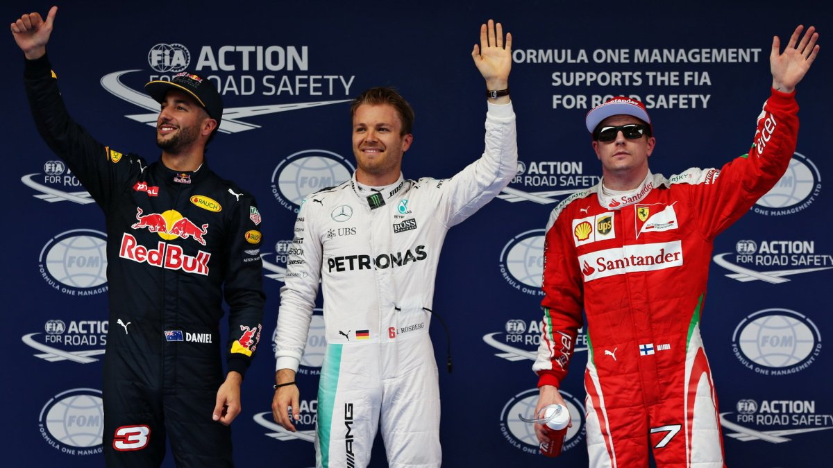 Daniel Ricciardo, Nico Rosberg a Kimi Räikkönen po kvalifikaci v Číně