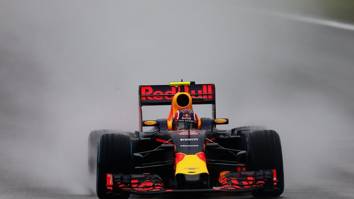 Daniil Kvjat v kvalifikaci v Číně