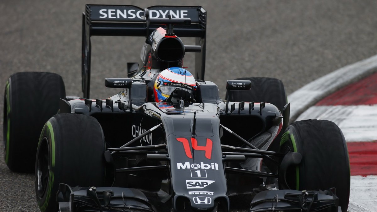 Fernando Alonso v kvalifikaci v Číně