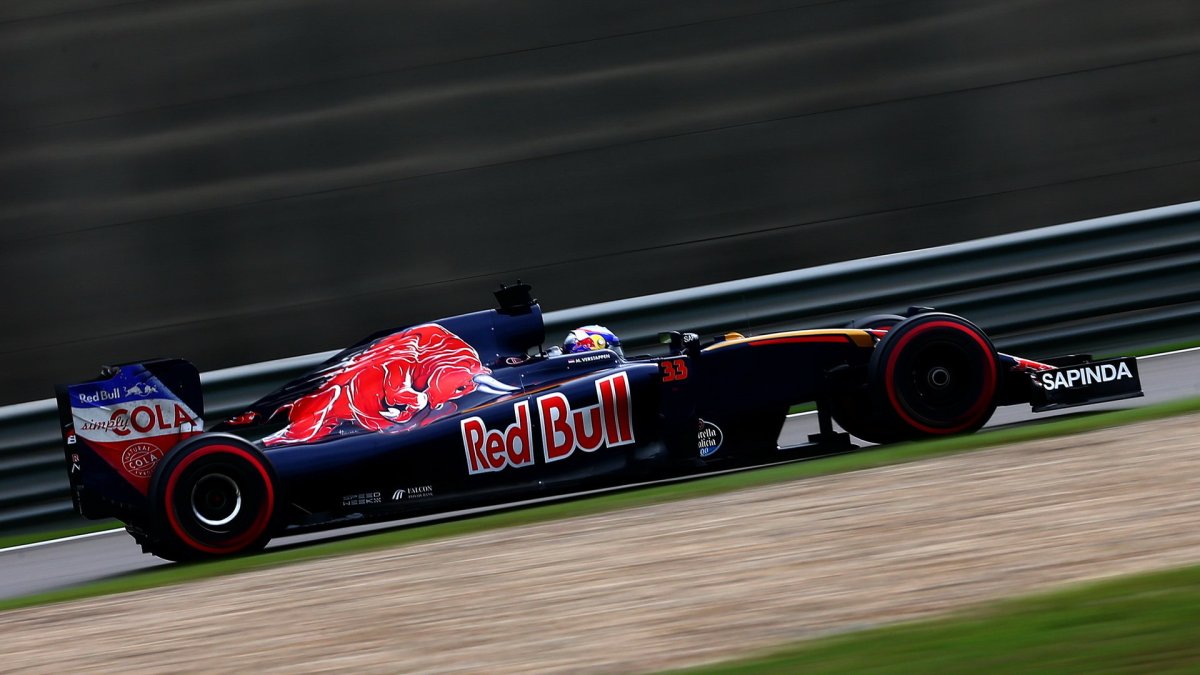 Max Verstappen v kvalifikaci v Číně