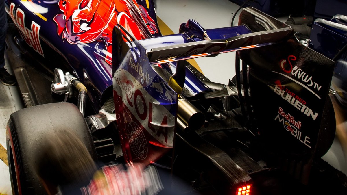 Výfuk vozu Toro Rosso STR11 - Ferrari v Číně