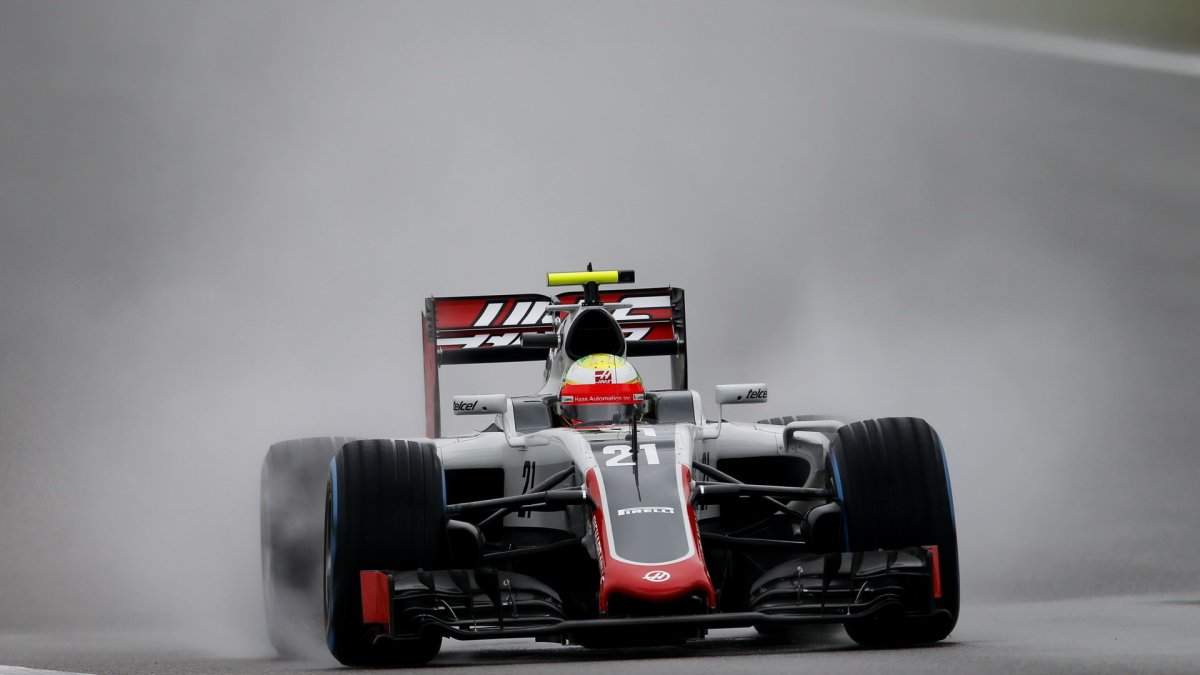 Esteban Guttiérez v kvalifikaci v Číně