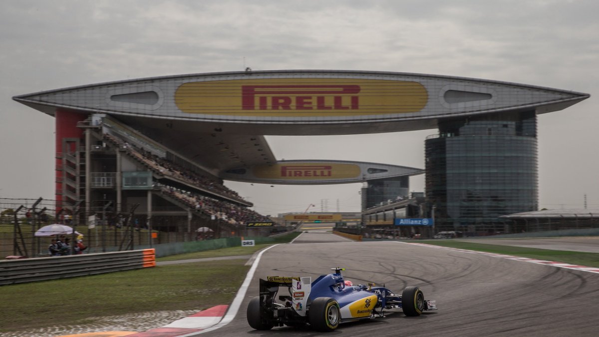 Felipe Nasr při pátečním tréninku v Číně