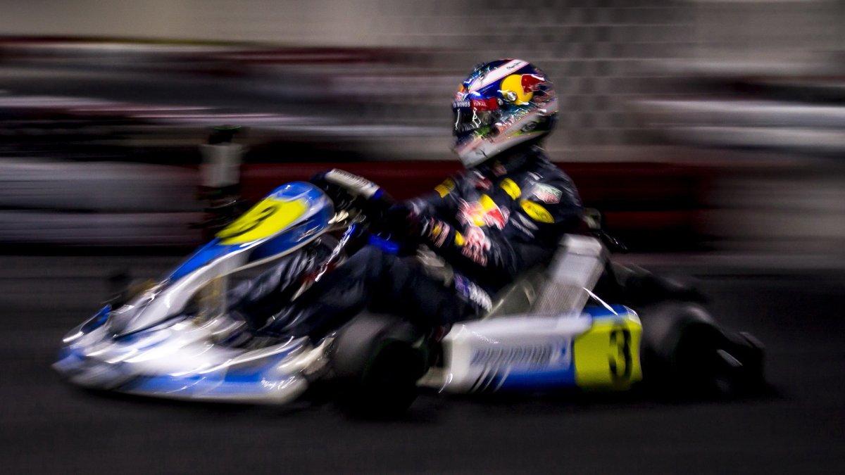 Daniel Ricciardo na motokárách v Číně