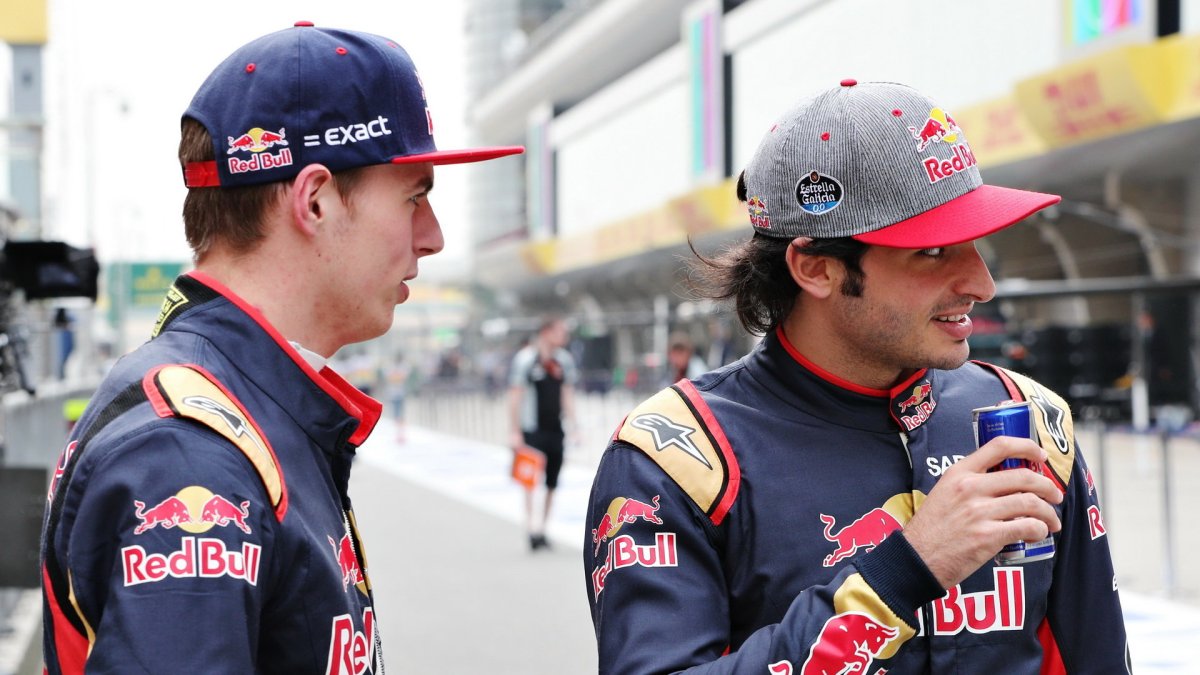 Max Verstappen a Carlos Sainz před závodním víkendem v Číně