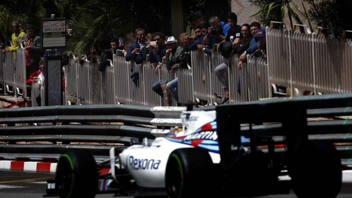 Felipe Massa v závodě v Monaku