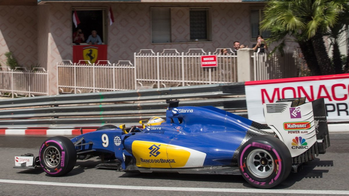 Marcus Ericsson v závodě v Monaku