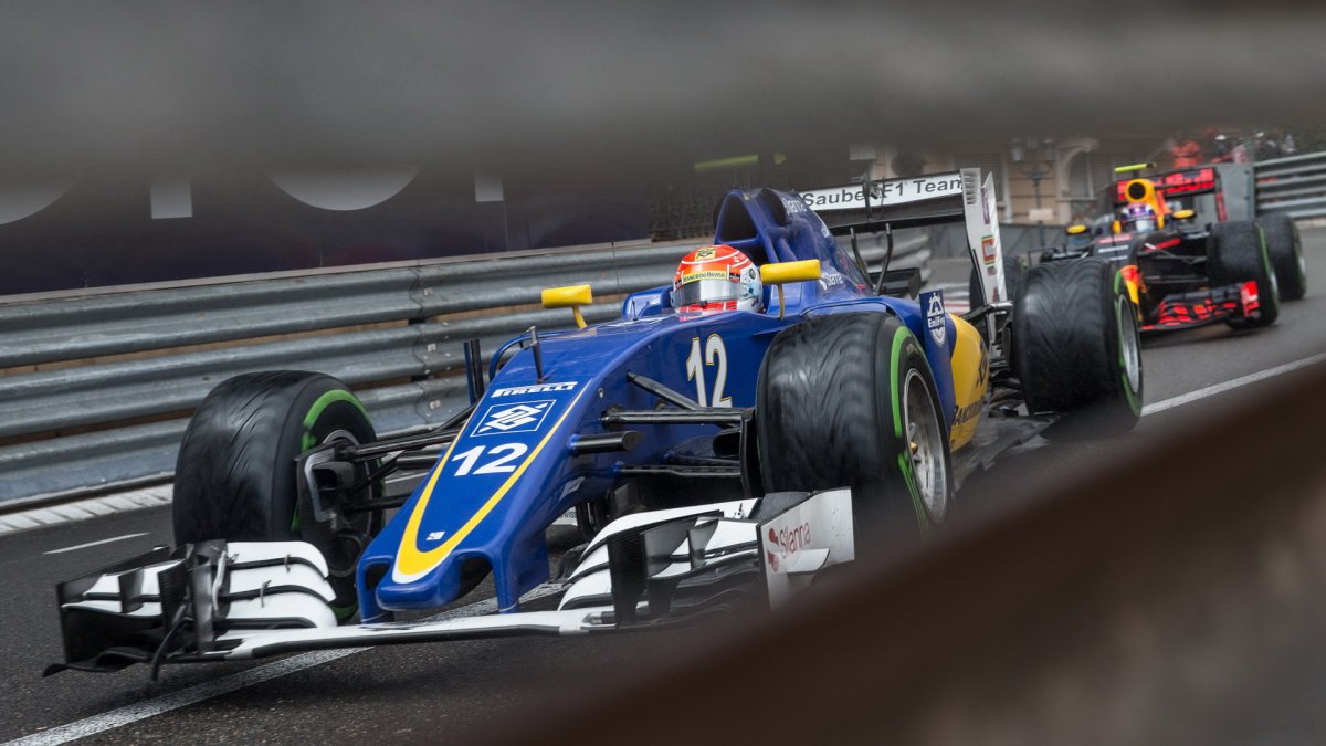 Felipe Nasr v závodě v Monaku