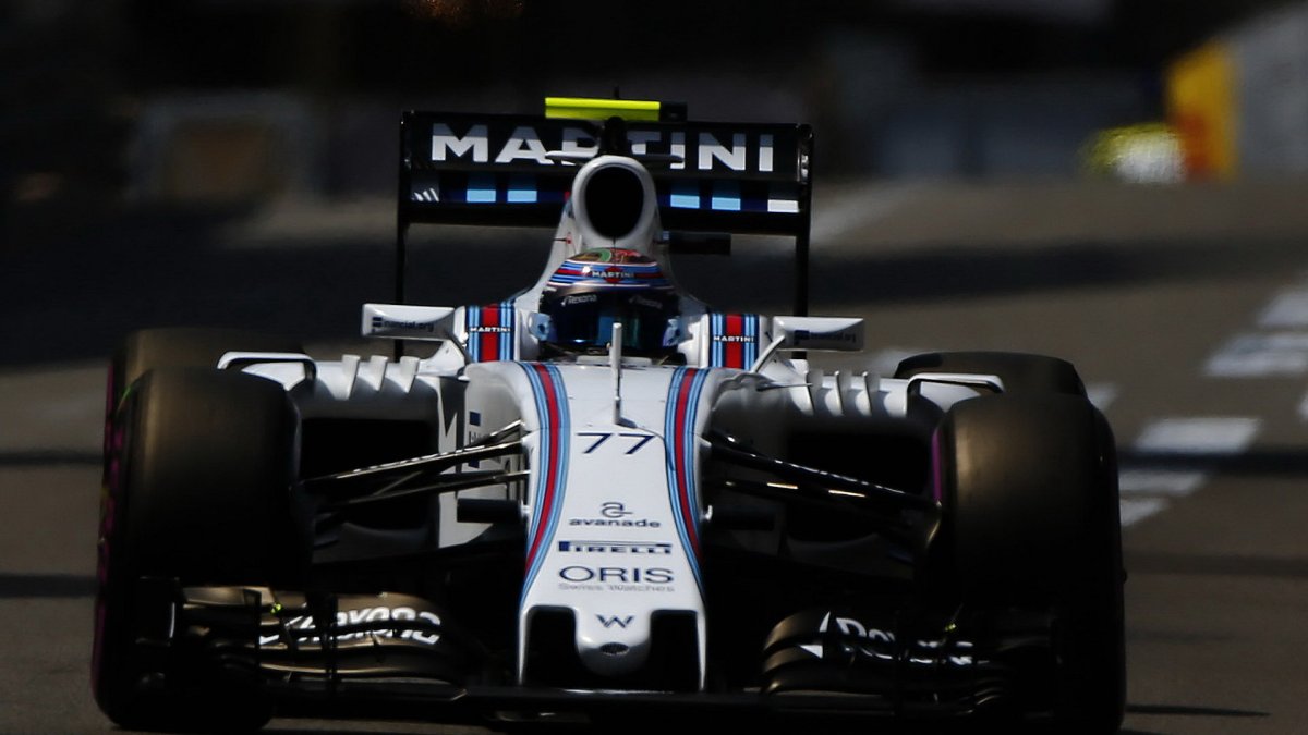 Valtteri Bottas při kvalifikaci v Monaku