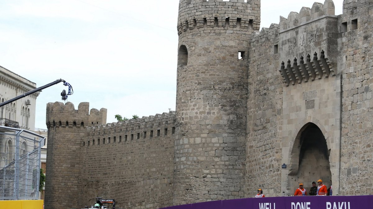 Nico Hülkenberg při tréninku v Baku